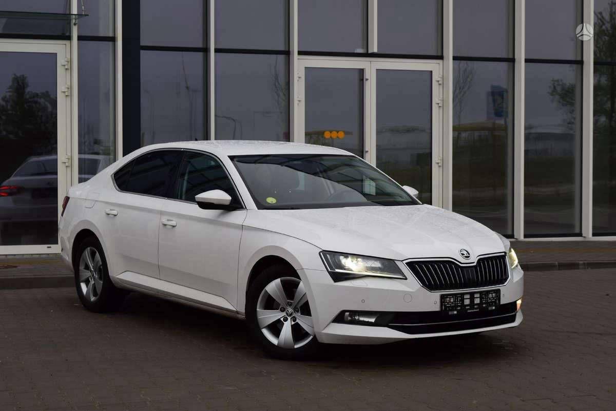 Skoda-Superb-2010